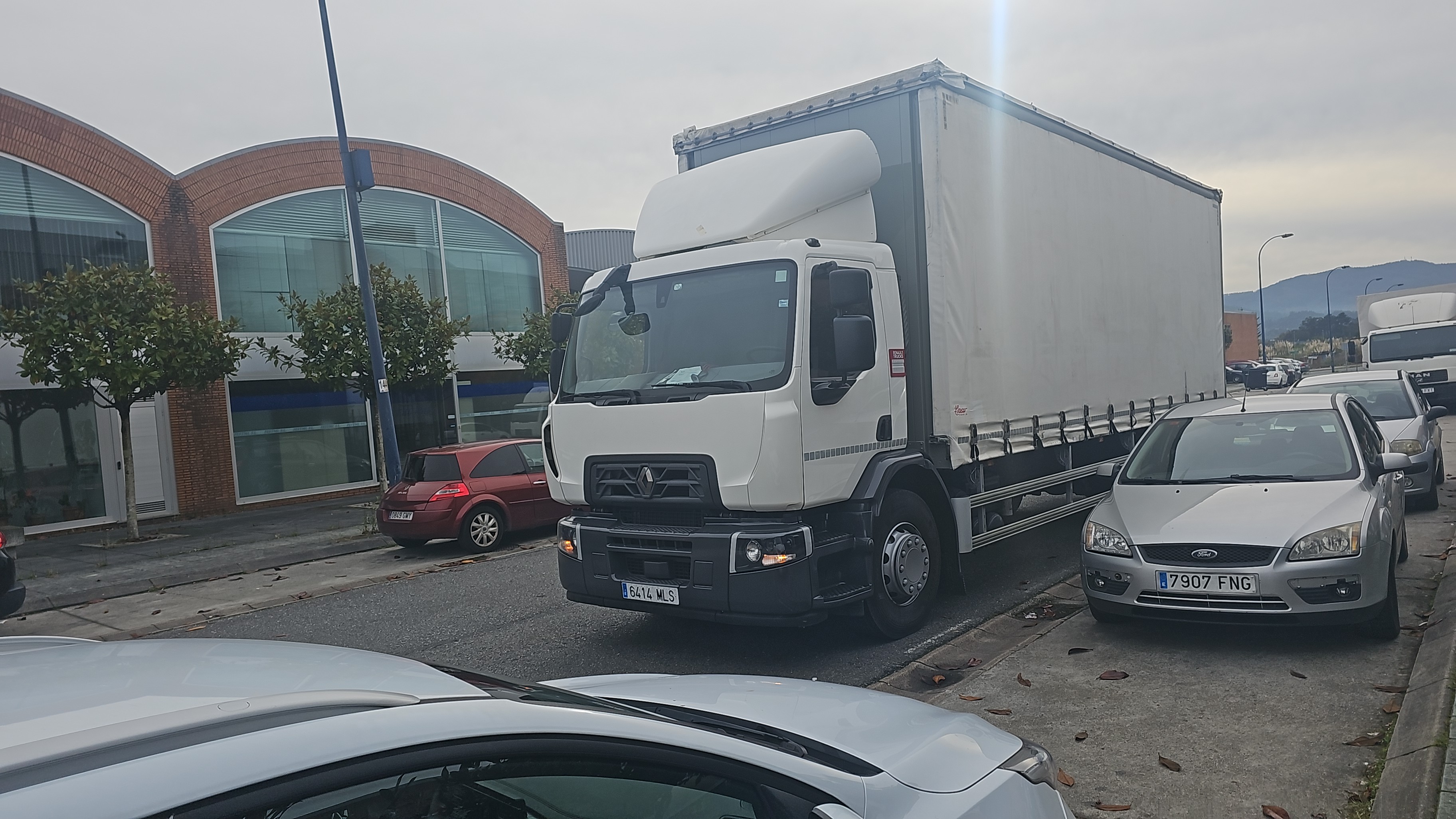 Imagen de vehículo de transporte pesado de dos ejes
